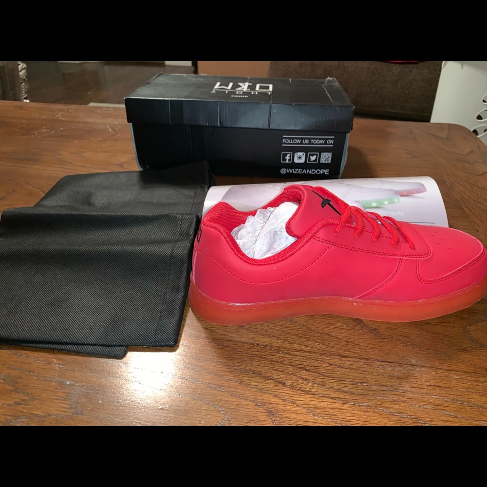 Boys shoes